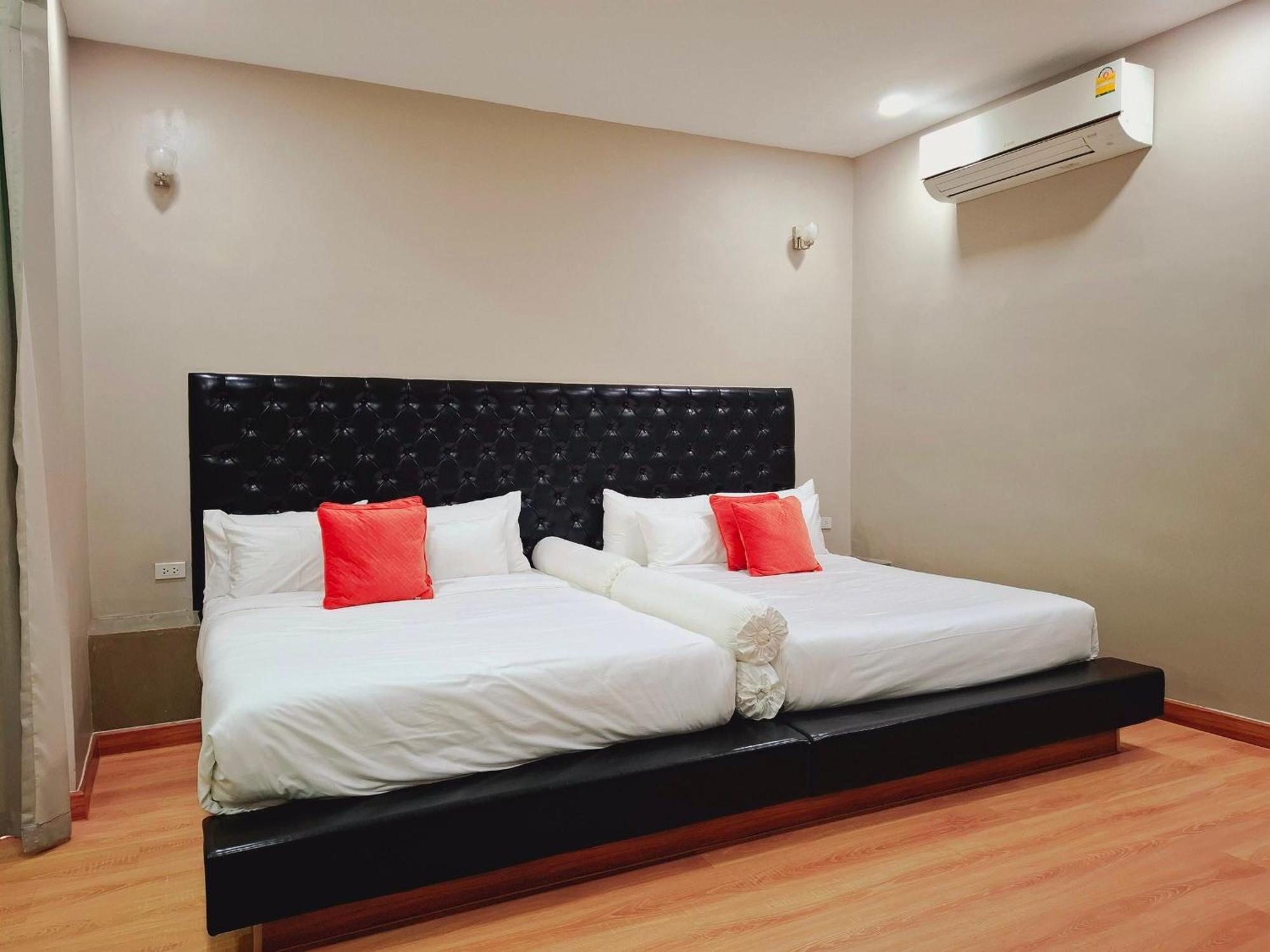 Sawasdee​ Buriram​ Resort Oda fotoğraf